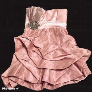 Blush pink strapless bubble skirt mini dress